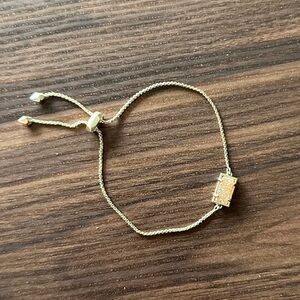 Kendra Scott Bracelet in gold with sand drusy